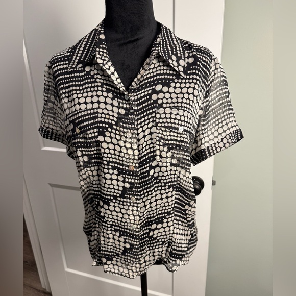 Spencer Jeremy sheer silk short sleeve blouse mother of pearl buttons white dots - Picture 1 of 8